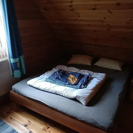 Sosnowa Dolina We Wielu Dom wakacyjny *